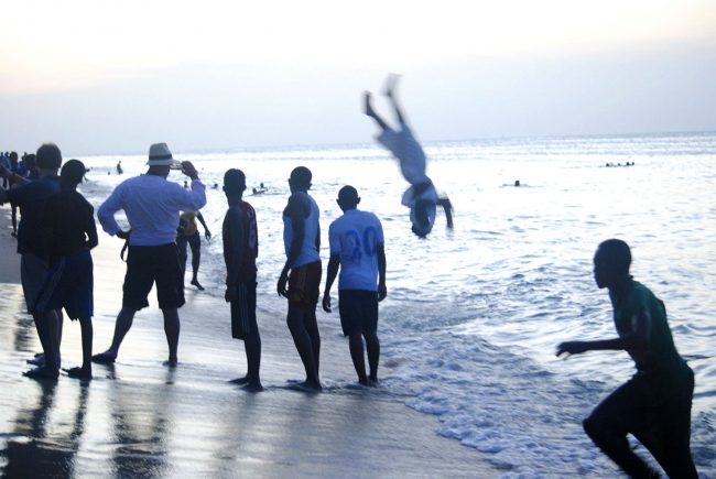 Acrobacia en Stone Town