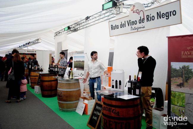 Diferentes stands en BALC2015 Bariloche a la Carta