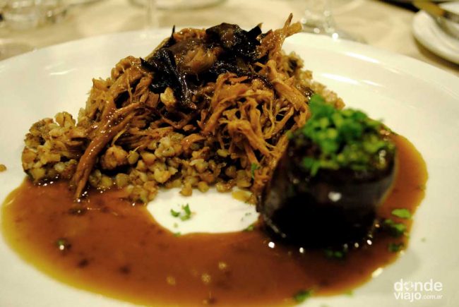Pata y espalda de cordero Plato de cordero