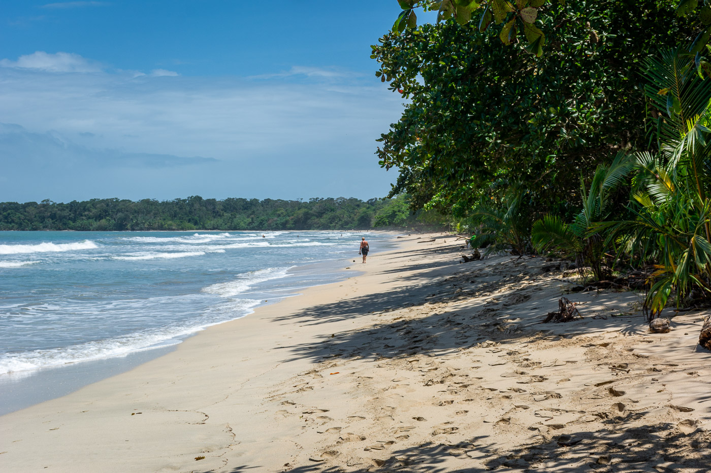 Playa blanca en parque nacional Cahuita
